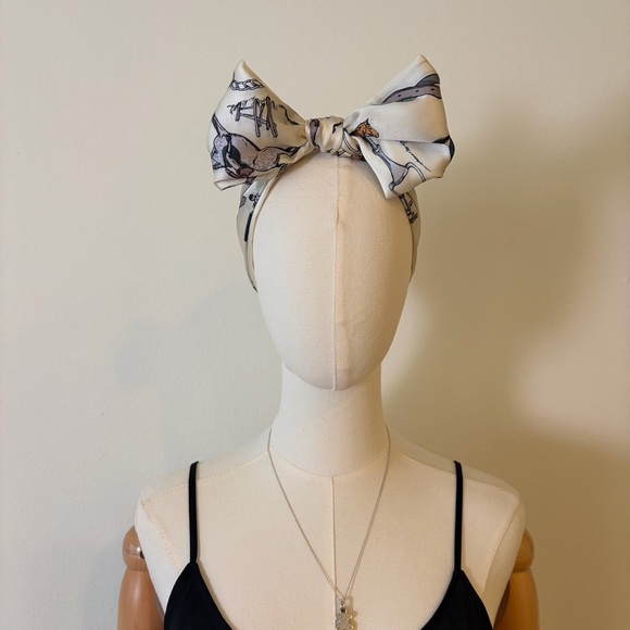 New Equestrian Horse Print Skinny Neck Scarf 50”x5” - Picture 9 of 11